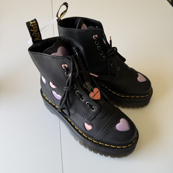 Dr. Martens Shoes - Dr. Doc Martens Sinclair Heart Womens Size 7 Black Leather Platform Combat Boots